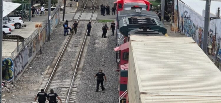 En el estado de Querétaro, el tren arrolló a policías municipales durante patrullaje
