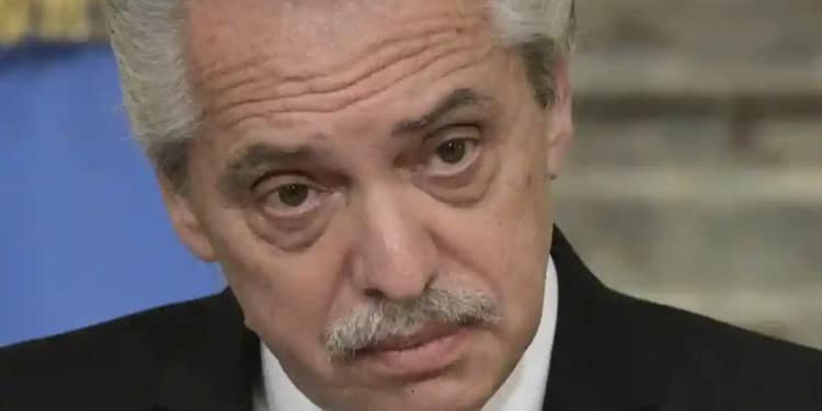 Por corrupción, procesan a Alberto Fernández