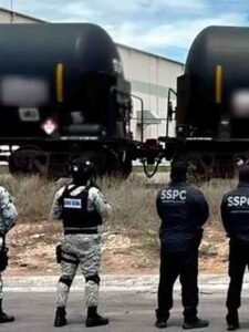 Aseguran 15 millones de litros de huachicol