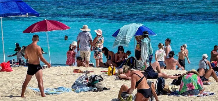 Quintana Roo inicia 2026 con fortaleza turística: Mara Lezama